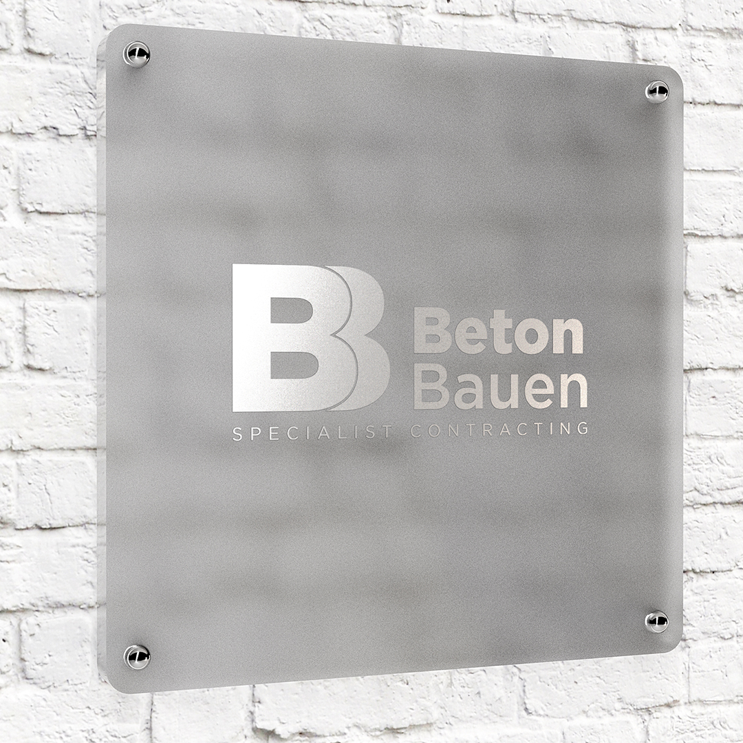 wall-signage-beton-bauen